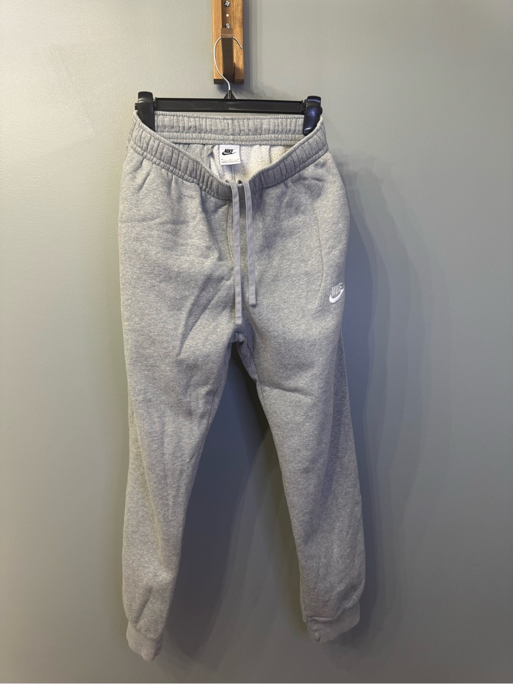 Nike Light Gray Men's Fleece Joggers